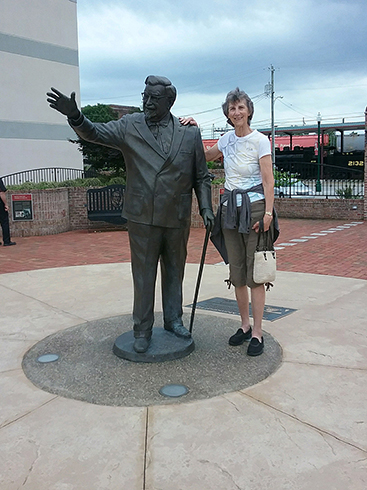 Jane with Colonel Sanders Statue
